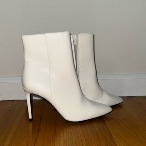 NEW WHITE BOOTS